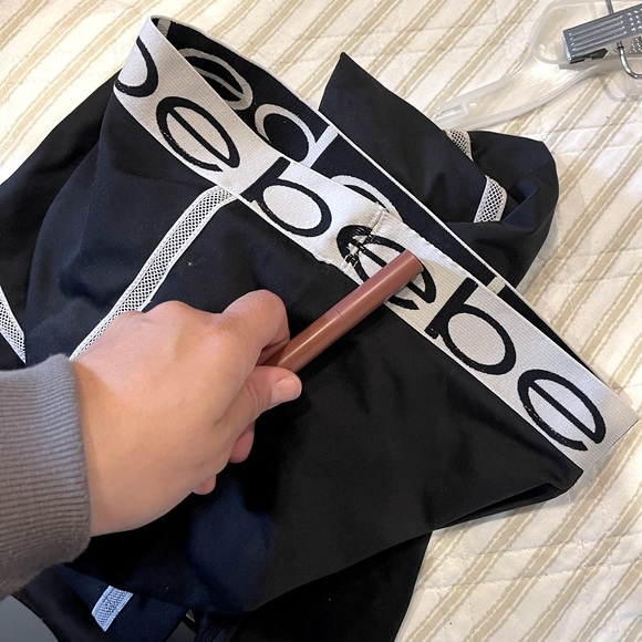 Bebe sport work out leggings with white details size XS - Picture 4 of 7